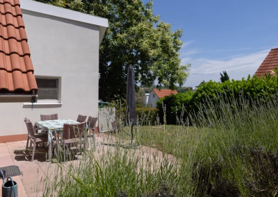 Villa 75 Chateau Cazaleres te koop tuin