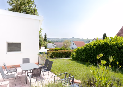 Villa 75 Chateau Cazaleres te koop tuin